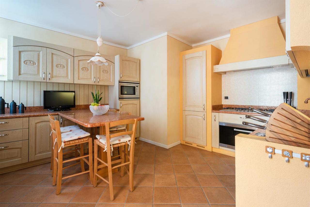 Ferienwohnung Attico La Rocca Riva del Garda Exterior foto